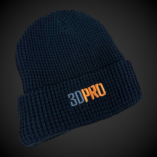 Dark blue beanie with '3DPRO' logo on a dark background